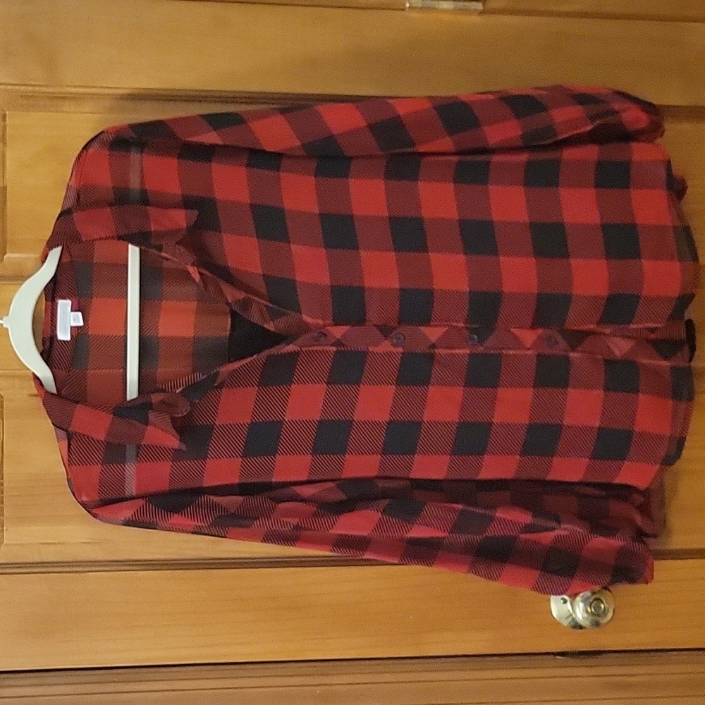 Long sleeve thin long sleeve shirt.